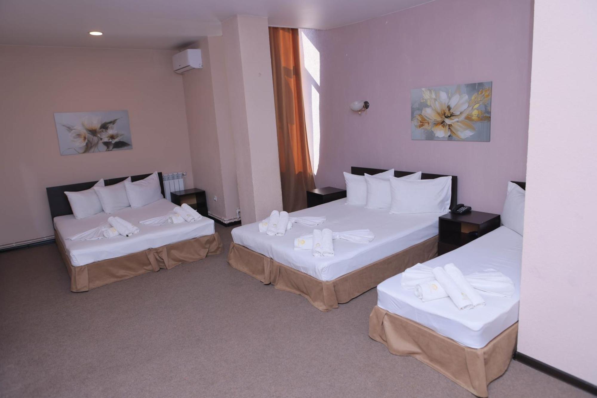 Richmind Hotel Vagharshapat Exterior foto