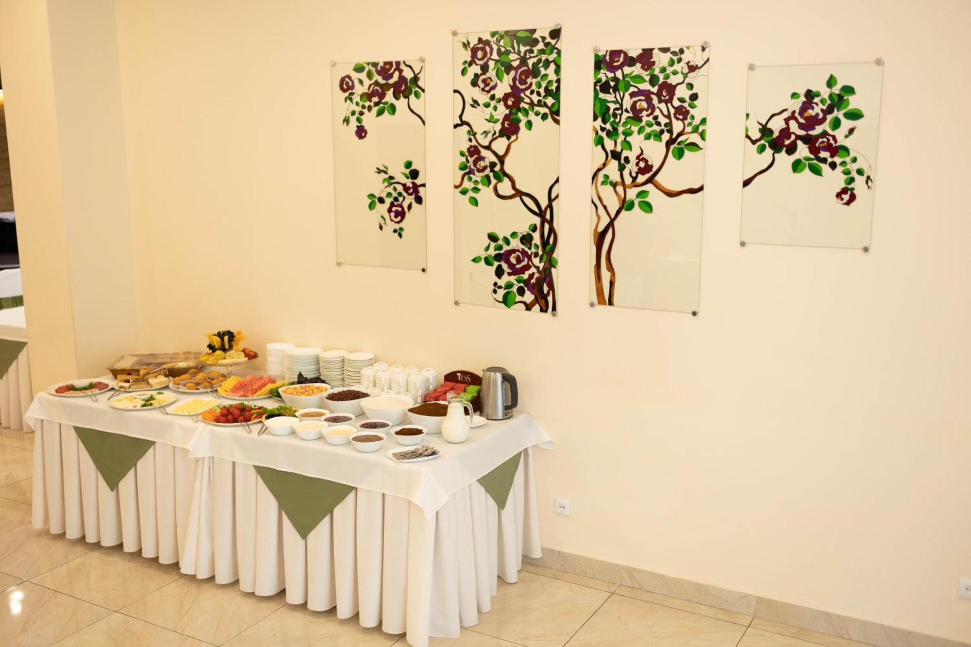 Richmind Hotel Vagharshapat Exterior foto